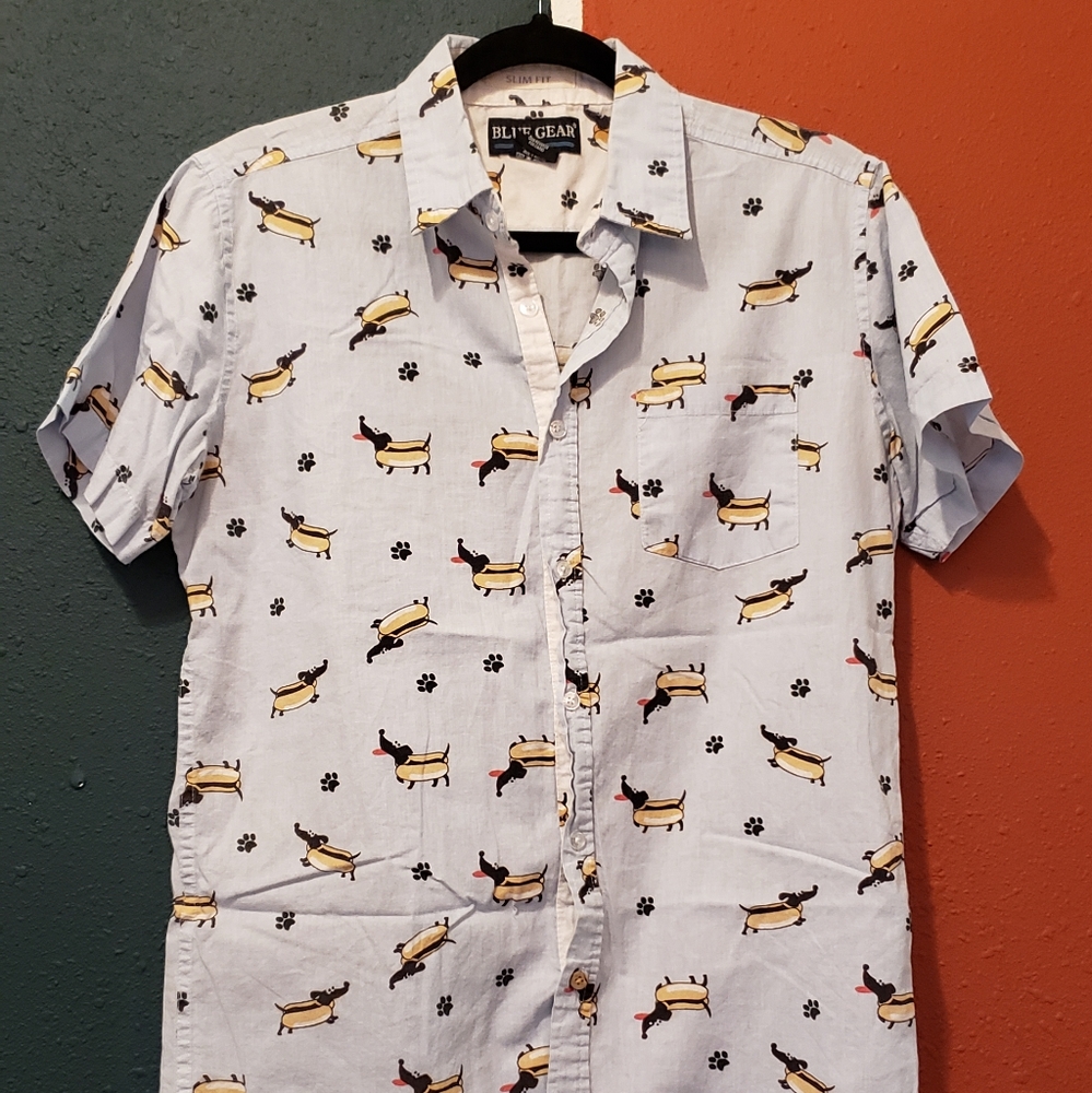 Short sleeve button down